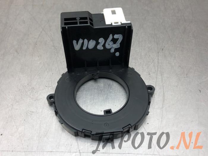 Begagnade Styrvinkelsensor Suzuki Celerio (LF) 1.0 12V Pris € 36,70 Marginaltabell erbjuds av Japoto Parts B.V.