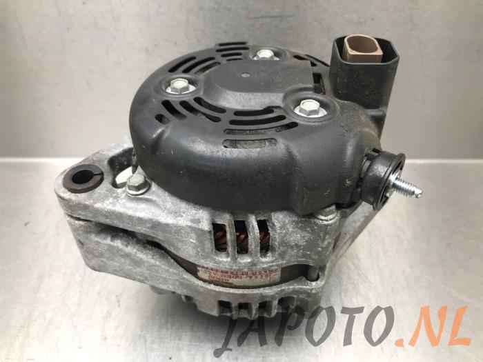 Usagé Dynamo Suzuki Celerio (LF) 1.0 12V Prix € 26,24 Règlement à la marge proposé par Japoto Parts B.V.