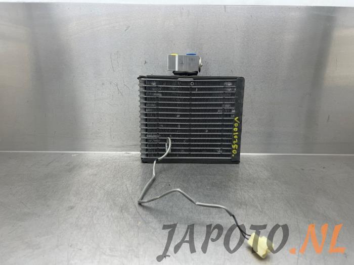 Evaporador de aire acondicionado de un Daihatsu Materia 1.3 16V 2010