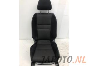 Used Seat, left Honda Civic (FK/FN) 1.8i Type S VTEC 16V Price on request offered by Japoto Parts B.V.