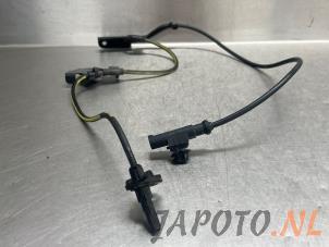 Used ABS Sensor Toyota Auris Touring Sports (E18) 1.2 T 16V Price € 24,95 Margin scheme offered by Japoto Parts B.V.
