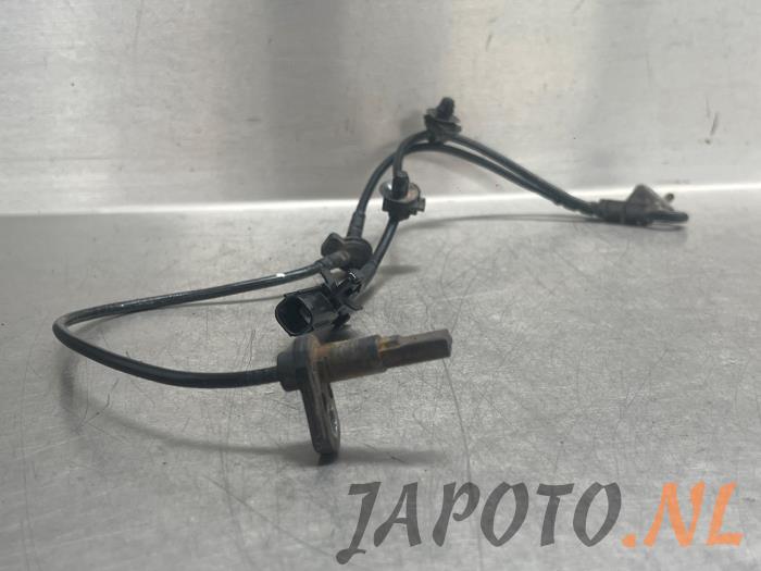Używane Czujnik ABS Suzuki Vitara (LY/MY) 1.6 16V VVT Cena € 26,20 Procedura marży oferowane przez Japoto Parts B.V.