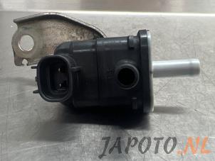 Used Vacuum valve Toyota Prius Plus (ZVW4) 1.8 16V Price € 19,95 Margin scheme offered by Japoto Parts B.V.