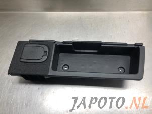 Używane Tapicerka pokrywy bagaznika lewa Kia Picanto (TA) 1.0 12V Cena € 19,95 Procedura marży oferowane przez Japoto Parts B.V.