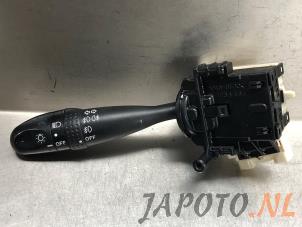 Usagé Commutateur lumière Daihatsu Sirion 2 (M3) 1.3 16V DVVT Prix € 25,00 Règlement à la marge proposé par Japoto Parts B.V.