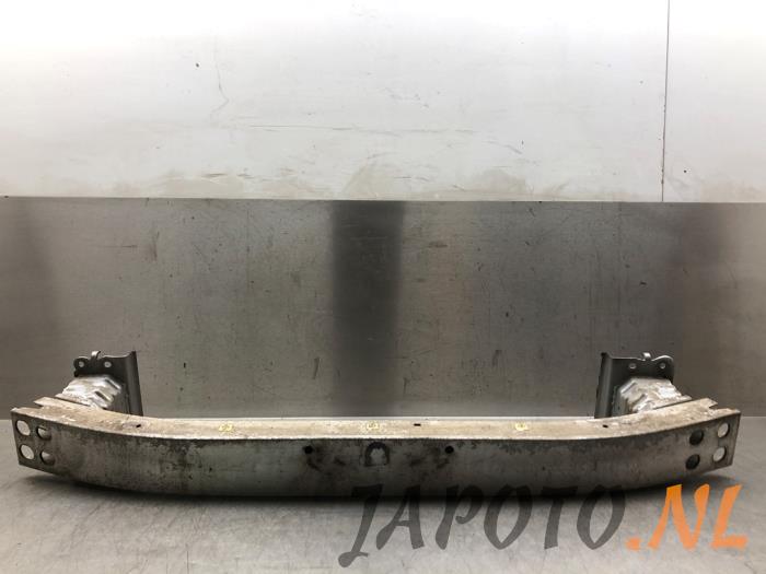 Front bumper frame from a Toyota Corolla Verso (R10/11) 1.6 16V VVT-i 2007