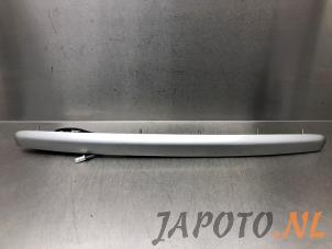 Used Tailgate handle Toyota Corolla Verso (R10/11) 1.6 16V VVT-i Price € 35,00 Margin scheme offered by Japoto Parts B.V.