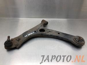 Used Front lower wishbone, left Toyota Corolla Verso (R10/11) 1.6 16V VVT-i Price € 24,95 Margin scheme offered by Japoto Parts B.V.