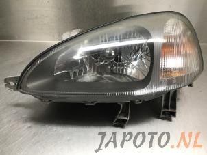 Używane Reflektor lewy Chevrolet Tacuma 1.6 16V Cena € 24,99 Procedura marży oferowane przez Japoto Parts B.V.