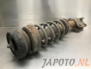Used Front shock absorber rod, right Nissan Primastar 1.9 dCi 80 Price € 34,99 Margin scheme offered by Japoto Parts B.V.