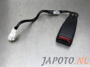 Usagé Attache ceinture avant gauche Lexus SC 430 4.3i 32V VVT-i Prix € 19,95 Règlement à la marge proposé par Japoto Parts B.V.