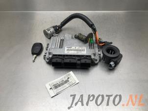 Used Ignition lock + computer Nissan Primastar 1.9 dCi 80 Price € 150,00 Margin scheme offered by Japoto Parts B.V.
