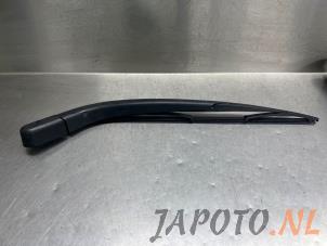 Used Rear wiper arm Mitsubishi Colt (Z2/Z3) 1.5 16V CZT Turbo Price € 19,95 Margin scheme offered by Japoto Parts B.V.