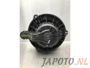 Used Heating and ventilation fan motor Kia Sportage (SL) 2.0 CVVT 16V 4x2 Price € 44,95 Margin scheme offered by Japoto Parts B.V.