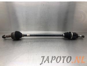 Usagé Arbre de transmission avant droit Toyota Aygo (B40) 1.0 12V VVT-i Prix € 49,95 Règlement à la marge proposé par Japoto Parts B.V.