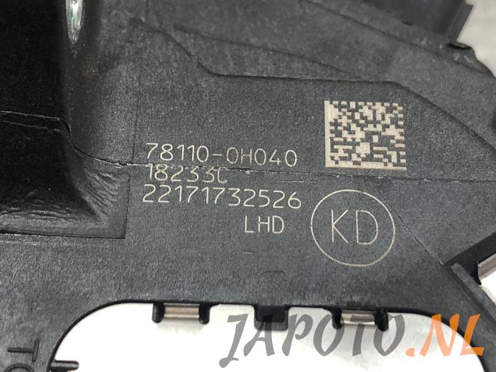 Accelerator pedal from a Toyota Aygo (B40) 1.0 12V VVT-i 2018