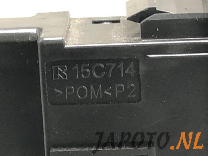 Interruptor (varios) de un Toyota Aygo (B40) 1.0 12V VVT-i 2018