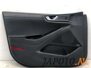 Usagé Revêtement portière 4portes avant gauche Hyundai Ioniq 1.6 GDI 16V Hybrid Prix € 49,95 Règlement à la marge proposé par Japoto Parts B.V.
