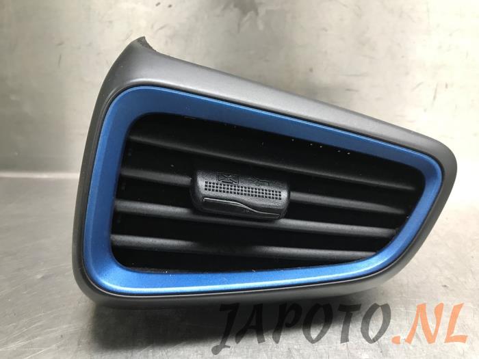 Begagnade Luftgrill, sida Hyundai Ioniq 1.6 GDI 16V Hybrid Pris € 21,00 Marginaltabell erbjuds av Japoto Parts B.V.