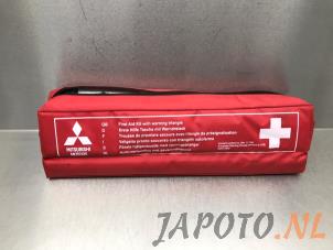 Used First aid kit Mitsubishi Space Star (A0) 1.0 12V Price € 9,95 Margin scheme offered by Japoto Parts B.V.