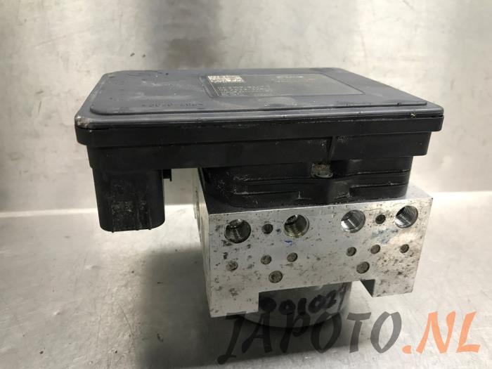 Usagé Pompe ABS Honda Civic (FK6/7/8/9) 1.0i VTEC Turbo 12V Prix € 183,70 Règlement à la marge proposé par Japoto Parts B.V.