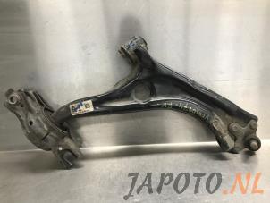 Used Front lower wishbone, right Honda Civic (FK6/7/8/9) 1.0i VTEC Turbo 12V Price € 74,95 Margin scheme offered by Japoto Parts B.V.