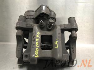 Used Rear brake calliper, left Honda Civic (FK6/7/8/9) 1.0i VTEC Turbo 12V Price € 125,00 Margin scheme offered by Japoto Parts B.V.