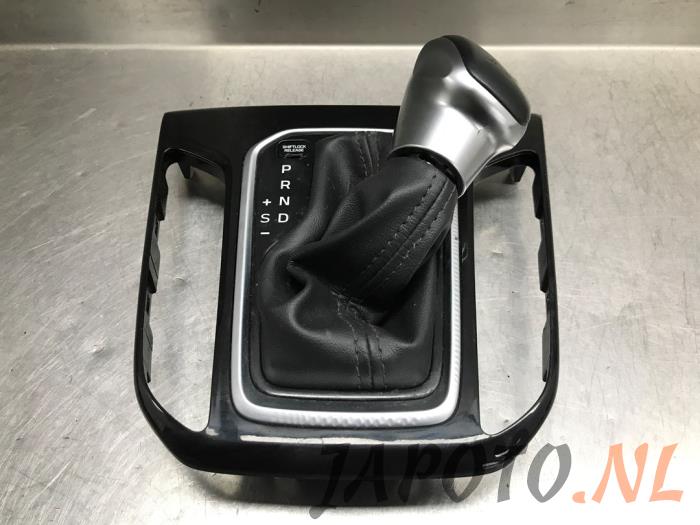 Usagé Levier de sélection automatique Hyundai Ioniq 1.6 GDI 16V Hybrid Prix € 78,70 Règlement à la marge proposé par Japoto Parts B.V.