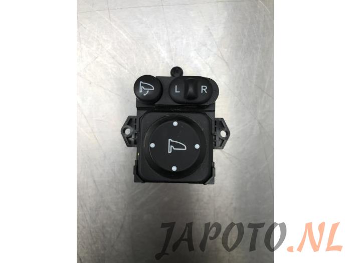 Mirror switch from a Honda Civic (FK6/7/8/9) 1.0i VTEC Turbo 12V 2018