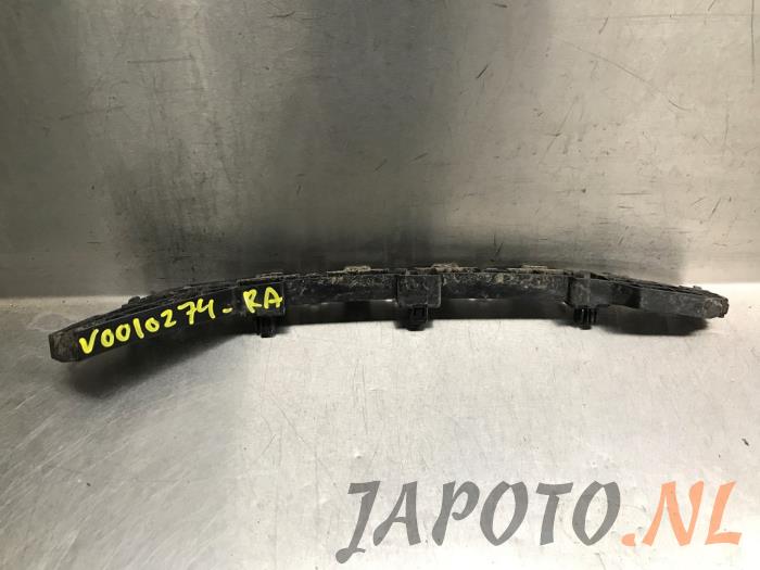 Rear bumper bracket, right from a Honda Civic (FK6/7/8/9) 1.0i VTEC Turbo 12V 2018