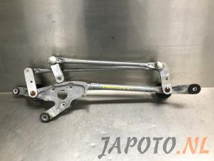 Used Wiper mechanism Honda Civic (FK6/7/8/9) 1.0i VTEC Turbo 12V Price € 74,95 Margin scheme offered by Japoto Parts B.V.