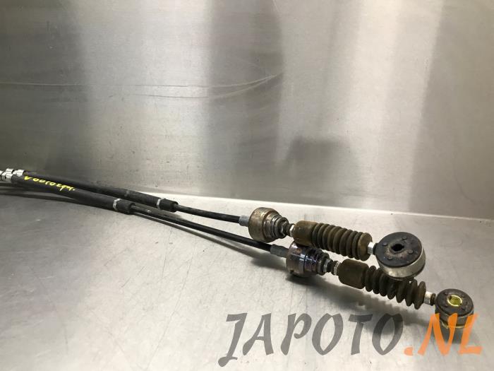 Gearbox shift cable from a Honda Civic (FK6/7/8/9) 1.0i VTEC Turbo 12V 2018