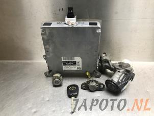 Used Ignition lock + computer Toyota Corolla Verso (E12) 1.6 16V VVT-i Price € 124,95 Margin scheme offered by Japoto Parts B.V.