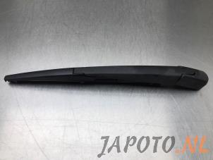 Used Rear wiper arm Kia Soul I (AM) 1.6 CVVT 16V Price € 14,95 Margin scheme offered by Japoto Parts B.V.