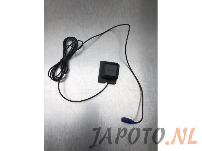 Używane Antena GPS Kia Soul I (AM) 1.6 CVVT 16V Cena € 20,95 Procedura marży oferowane przez Japoto Parts B.V.