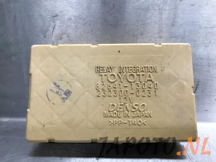 Używane Bezpiecznik Toyota Corolla Verso (E12) 1.6 16V VVT-i Cena € 26,20 Procedura marży oferowane przez Japoto Parts B.V.