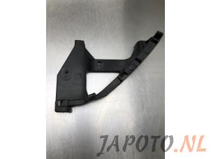 Used Front bumper bracket, left Honda Civic (FK6/7/8/9) 1.0i VTEC Turbo 12V Price € 24,95 Margin scheme offered by Japoto Parts B.V.