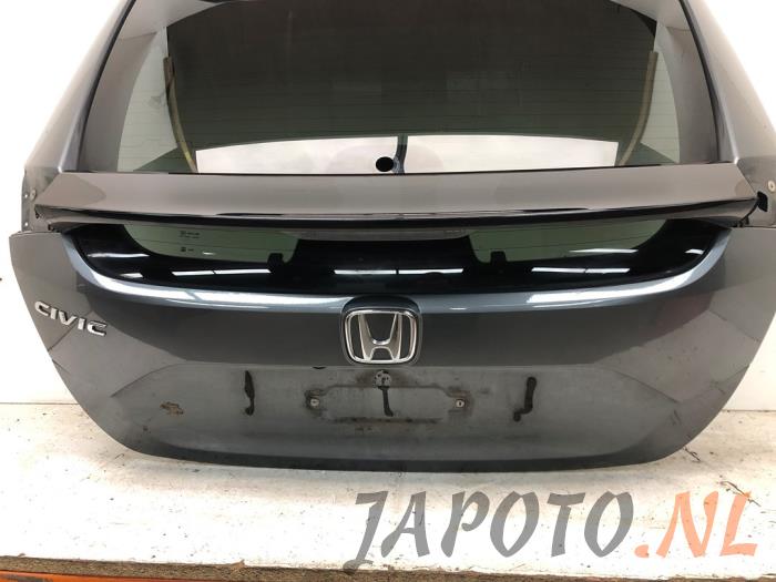 Tailgate from a Honda Civic (FK6/7/8/9) 1.0i VTEC Turbo 12V 2018