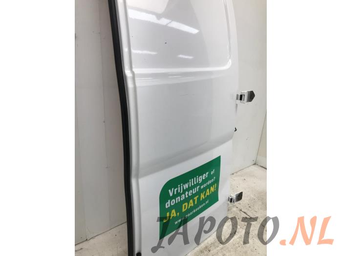 Tylne drzwi samochodu dostawczego z Nissan NV 200 (M20M) E-NV200 2021
