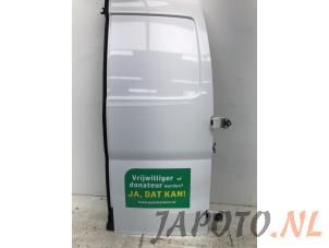 Używane Tylne drzwi samochodu dostawczego Nissan NV 200 (M20M) E-NV200 Cena € 600,00 Procedura marży oferowane przez Japoto Parts B.V.