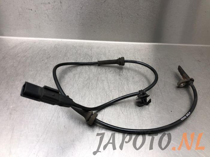 Begagnade ABS-sensor Nissan Note (E12) 1.2 68 Pris € 20,95 Marginaltabell erbjuds av Japoto Parts B.V.
