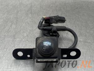 Used Front camera Nissan Note (E12) 1.2 68 Price € 74,96 Margin scheme offered by Japoto Parts B.V.