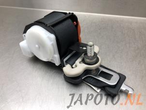 Usagé Ceinture de sécurité arrière centre Nissan Note (E12) 1.2 68 Prix € 34,99 Règlement à la marge proposé par Japoto Parts B.V.