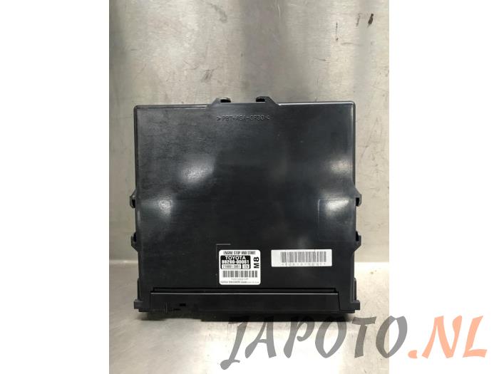 Used Start/Stop computer Toyota Yaris III (P13) 1.0 12V VVT-i Price € 78,70 Margin scheme offered by Japoto Parts B.V.