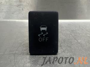 Used ESP switch Toyota Yaris III (P13) 1.0 12V VVT-i Price € 9,95 Margin scheme offered by Japoto Parts B.V.