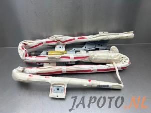 Usagé Airbag plafond droite Toyota RAV4 (A3) 2.0 16V VVT-i 4x4 Prix € 74,95 Règlement à la marge proposé par Japoto Parts B.V.