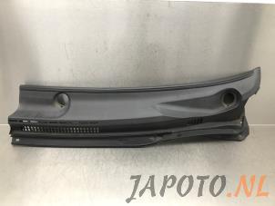 Used Cowl top grille Toyota Corolla (E12) 1.6 16V VVT-i Price € 14,95 Margin scheme offered by Japoto Parts B.V.