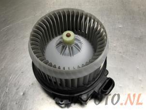 Used Heating and ventilation fan motor Toyota Verso S 1.33 16V Dual VVT-I Price € 55,99 Margin scheme offered by Japoto Parts B.V.