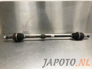 Usagé Arbre de transmission avant droit Chevrolet Spark (M300) 1.0 16V Prix € 37,50 Règlement à la marge proposé par Japoto Parts B.V.