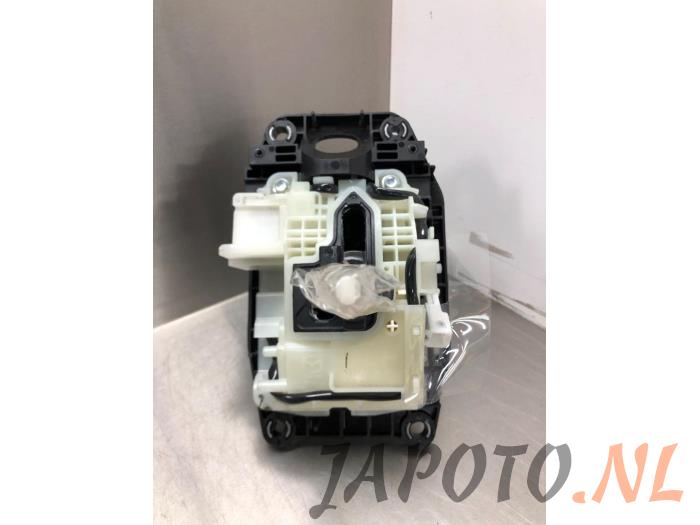 Gear-change mechanism from a Mazda MX-5 (ND) 2.0 SkyActiv G-160 16V 2018